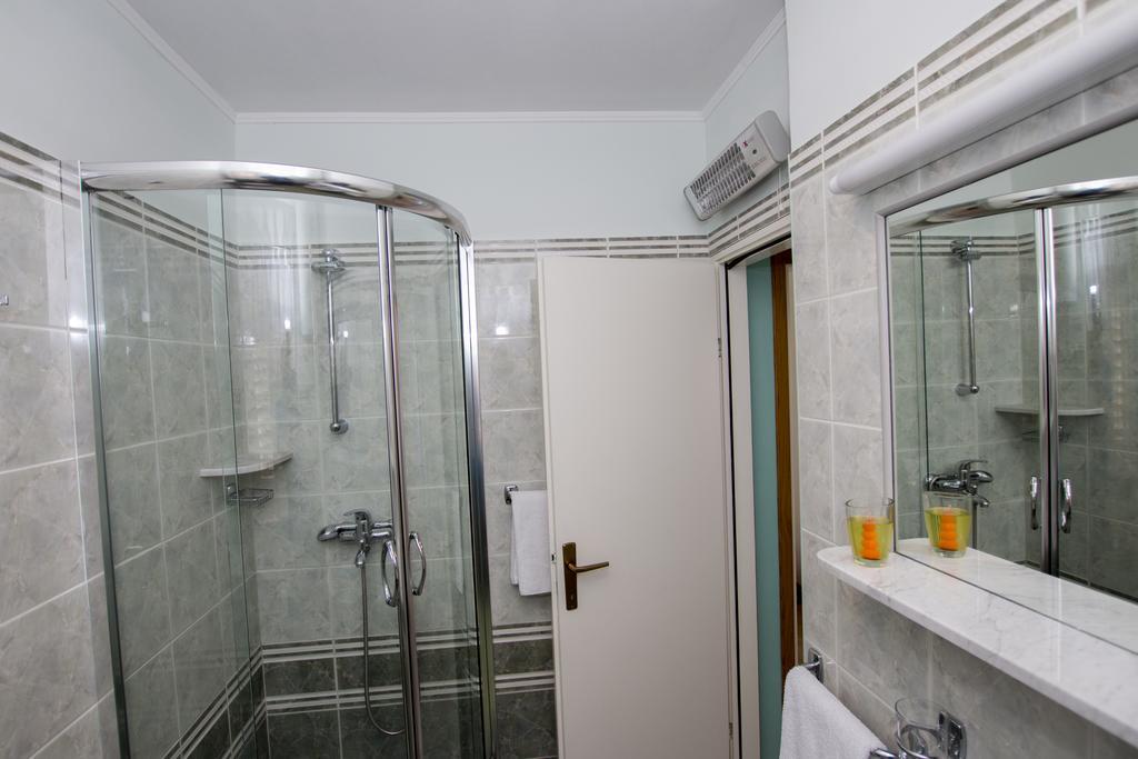 Radovcic Apartments And Rooms Trsteno Bagian luar foto