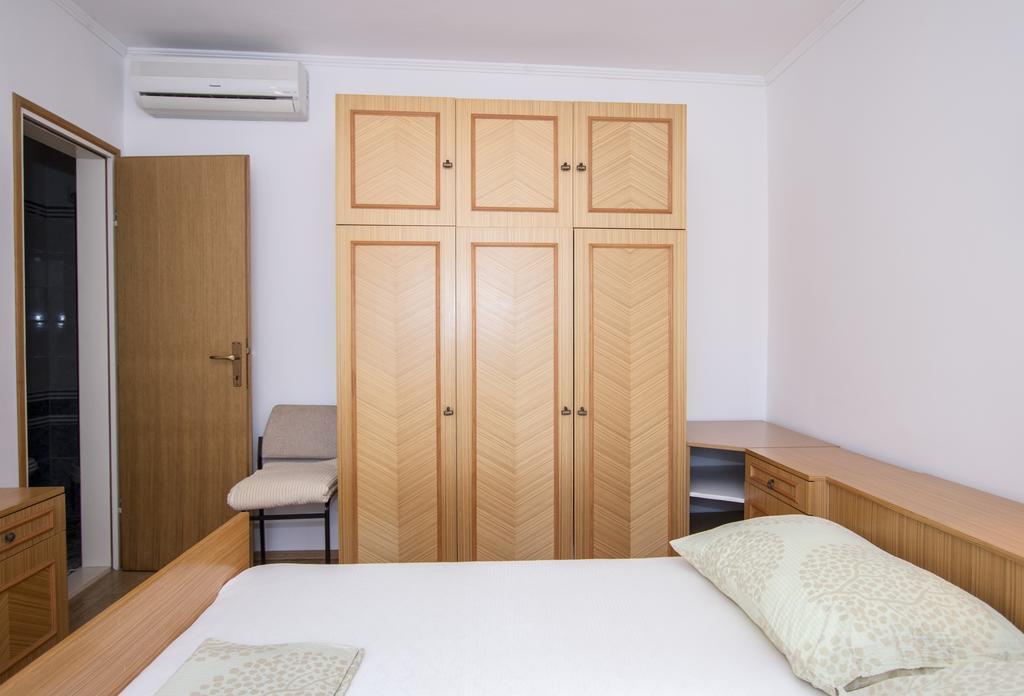 Radovcic Apartments And Rooms Trsteno Bagian luar foto