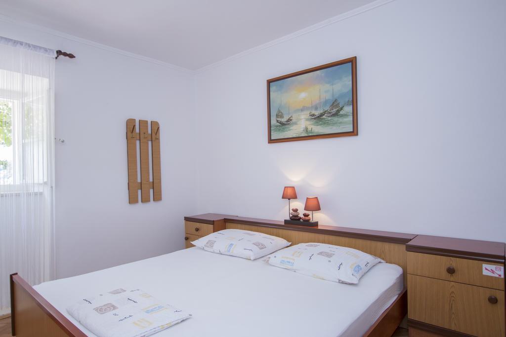Radovcic Apartments And Rooms Trsteno Bagian luar foto