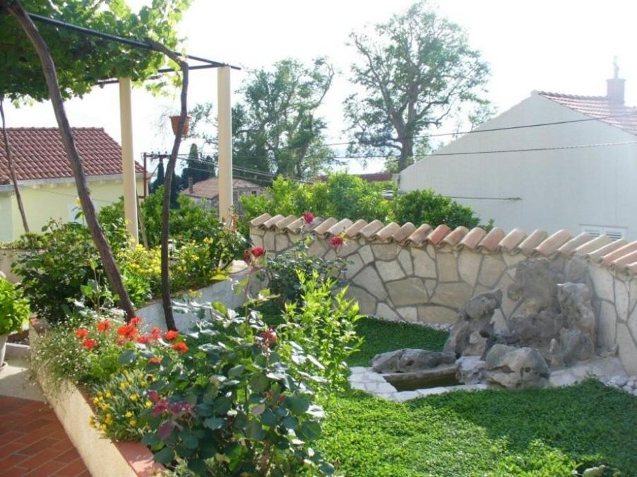 Radovcic Apartments And Rooms Trsteno Bagian luar foto